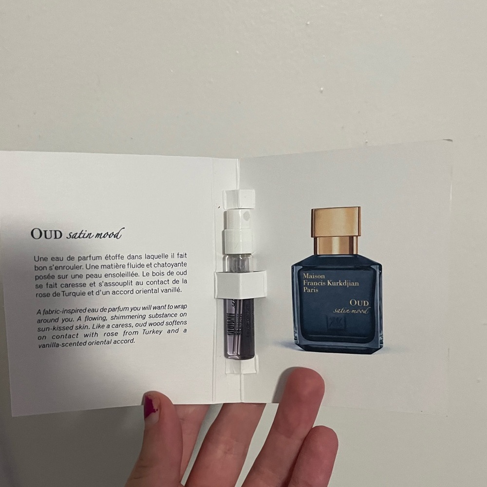 OUD Mood satin sample